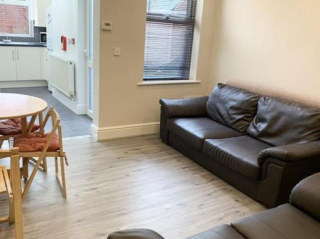 Room for rent in South Yorkshire