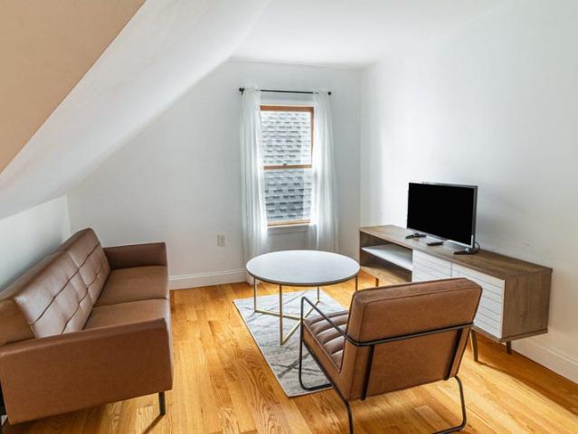 Room for rent in Somerville, Massachusetts