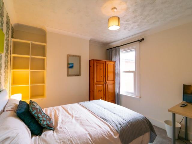 Room for rent in Newtown, Reading