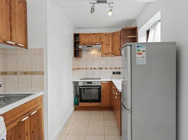 Room for rent in Surbiton, Isle Of Man