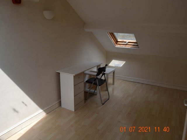 Room for rent in Plasnewydd, Falcon Lodge