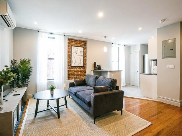 Room for rent in Arverne, New York