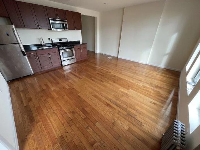 Room for rent in Arverne, New York