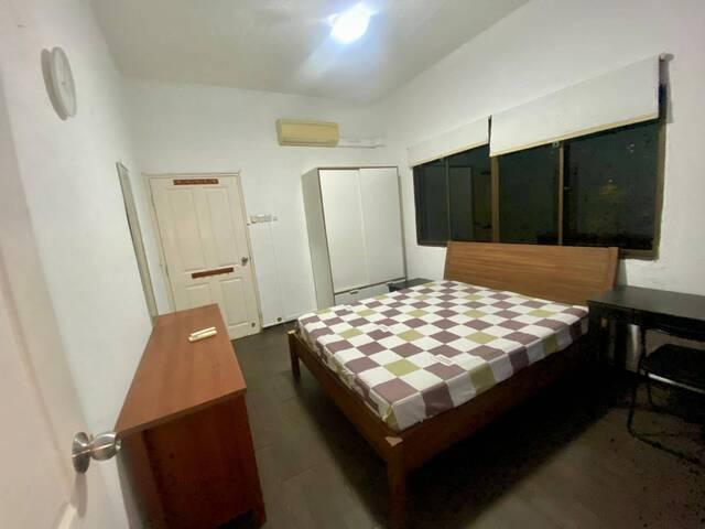Room for rent
