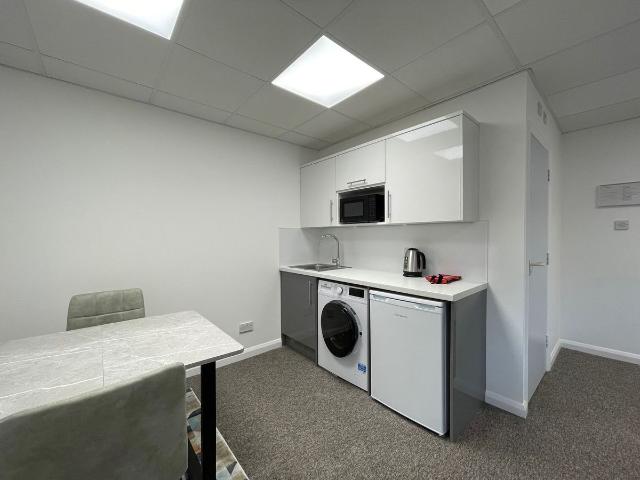 Studio for rent in Brunswick