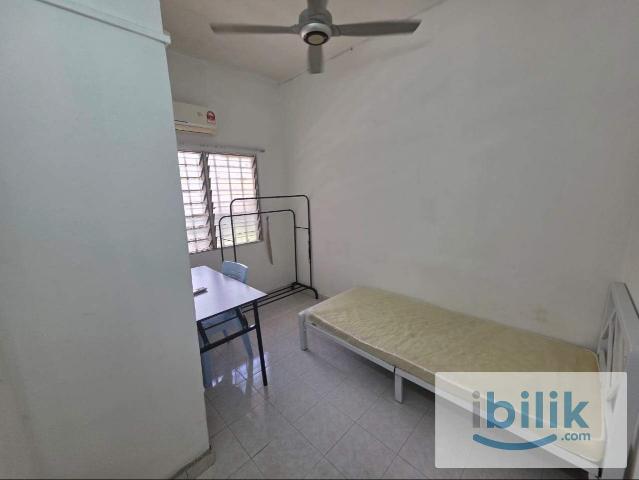 Room for rent in Alam Impian, Selangor