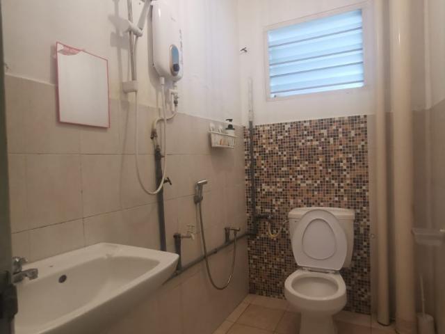 Room for rent in Petaling, Damansara Damai