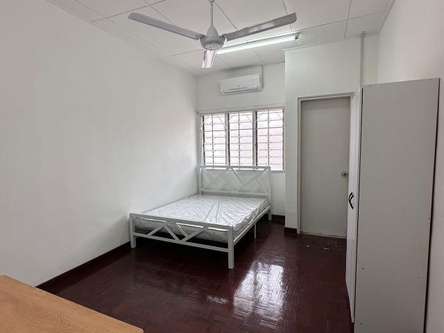 Room for rent in Petaling, Damansara Damai