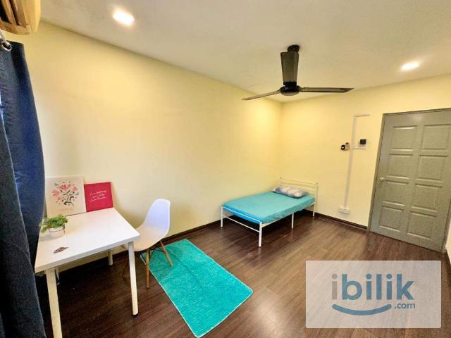 Room for rent in Petaling, Damansara Damai