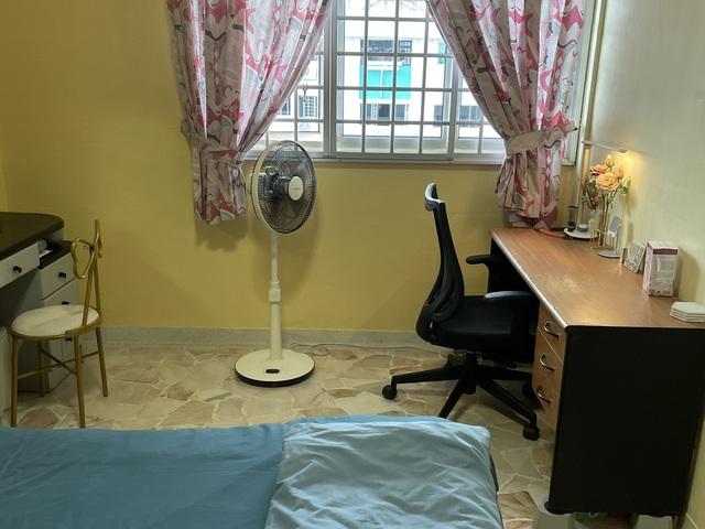 Room for rent in 23 North West