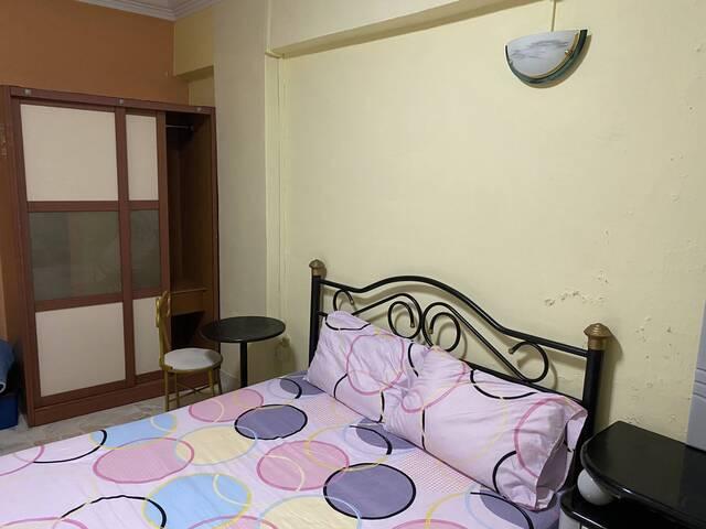 Room for rent in 23 North West