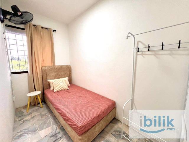 Room for rent in Country Heights Damansara, Kuala Lumpur