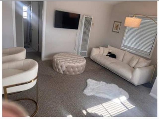 Room for rent in Balboa Island, Corona Del Mar