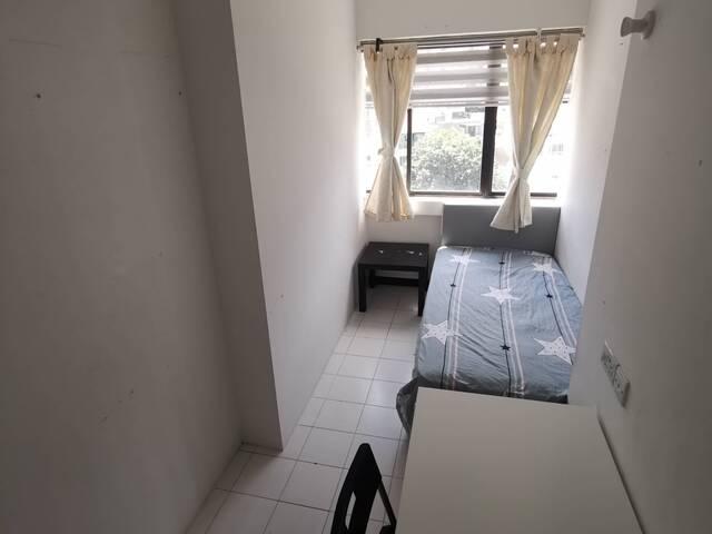 Room for rent
