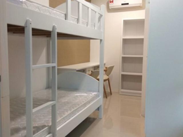 Room for rent in Petaling, Alam Impian