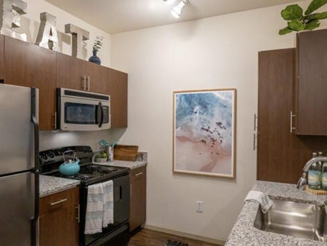 Room for rent in Lawrence, Douglas County