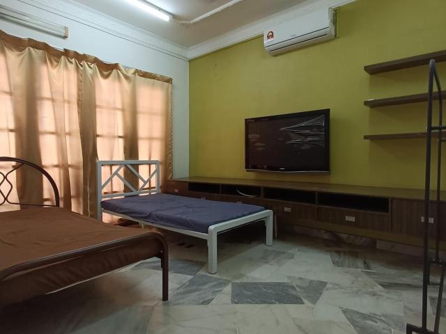 Room for rent in Petaling, Damansara Damai
