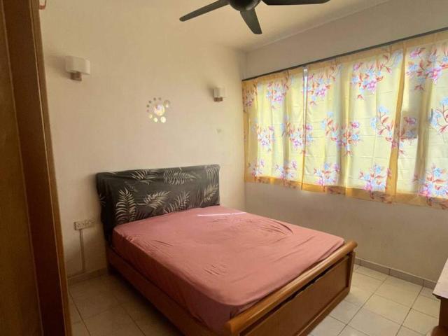 Room for rent in Mukim 13, Georgetown