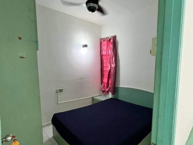 Room for rent in Mukim 13, Georgetown