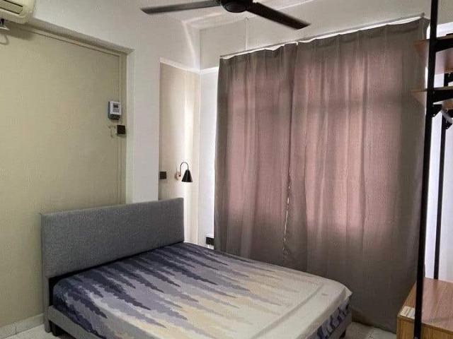 Room for rent in Taman Bukit Beruang Permai, Ayer Keroh