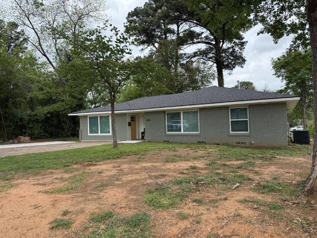 Room for rent in Smith, Texas
