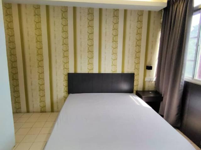 Room for rent in Petaling, Alam Impian