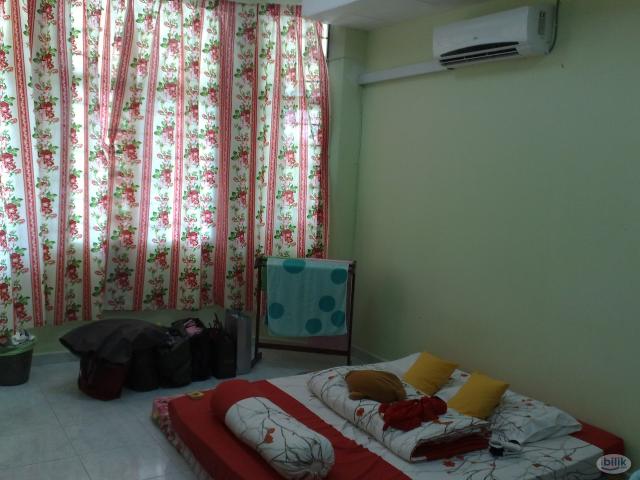 Room for rent in Malaka