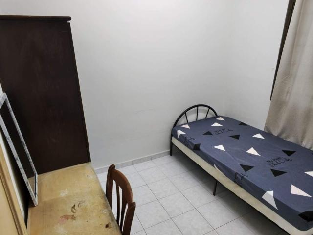 Room for rent in Sungai Gelugor, George Town