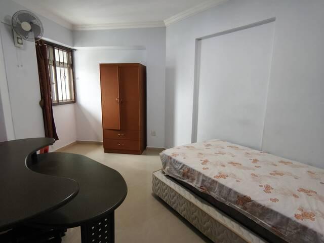 Room for rent