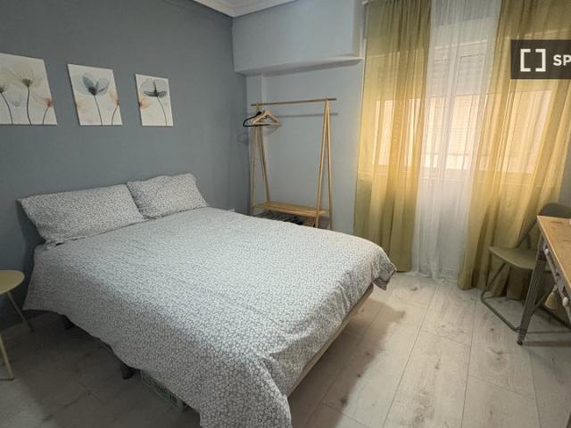 Habitación en alquiler en Sant Ferran - Princesa Mercedes, Alicante