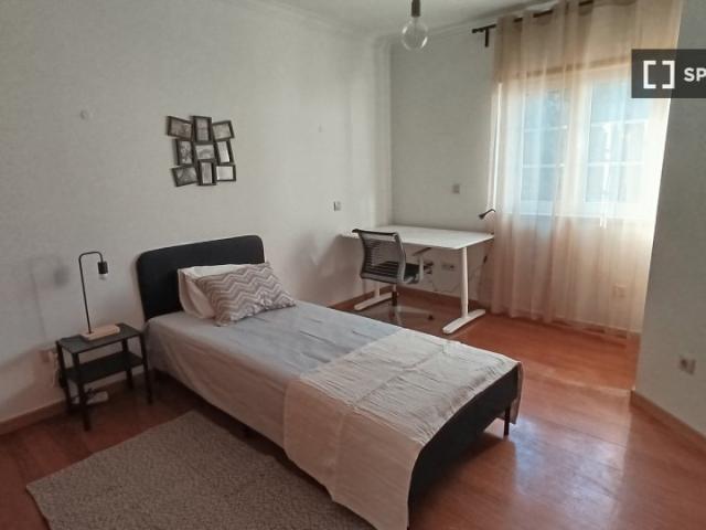 Quarto alugar em Olivais, Lisboa