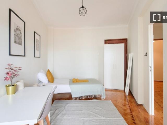 Quarto alugar em Santa Engrácia, Lisboa