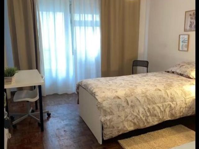 Quarto alugar em Casal do Privilégio, Odivelas