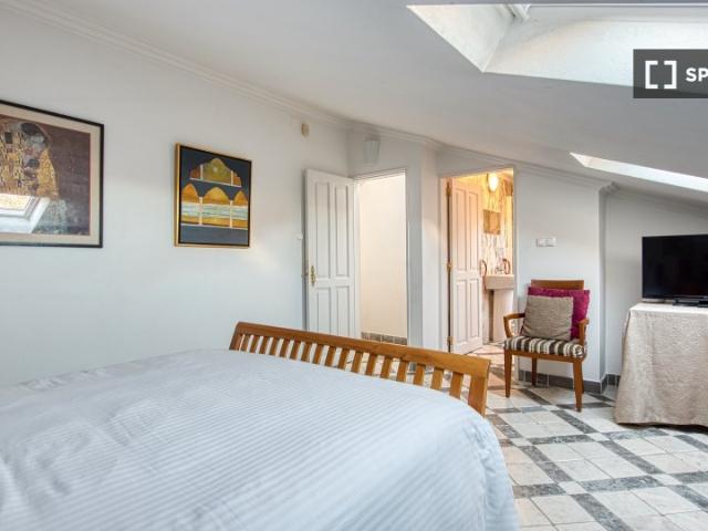 Quarto alugar em Bairro das Caixas, Cascais