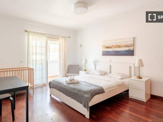Quarto alugar em Alvide, Cascais