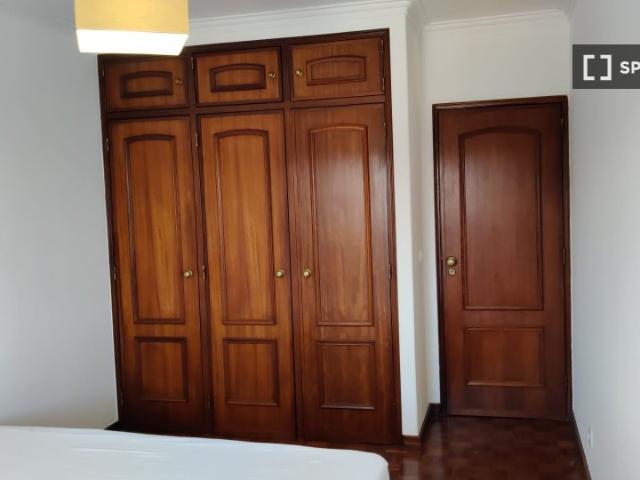 Quarto alugar em Casal do Chapim, Odivelas
