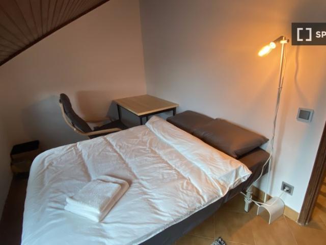 Quarto alugar em Bairro do Campo da Bola, Almada