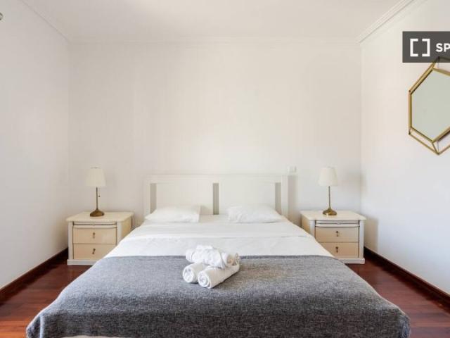 Quarto alugar em Alvide, Cascais