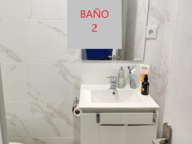 Habitación en alquiler en Oviedo, La Tenderina