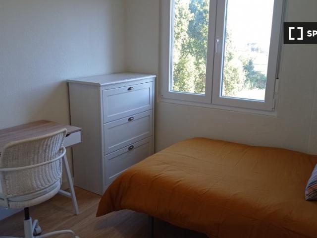 Habitación en alquiler en Oviedo, El Milán