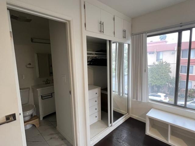 Room for rent in Los Feliz Neighborhood Council District, Los Angeles