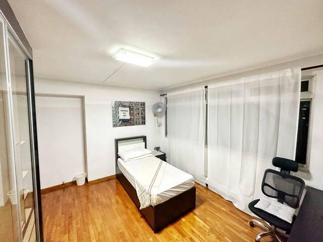 Room for rent