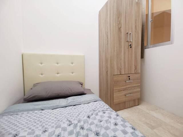 Room for rent