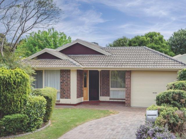 House for sale in Onkaparinga Hills, Adelaide