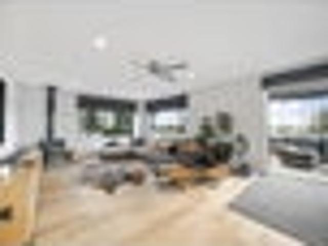 House for sale in Avondale