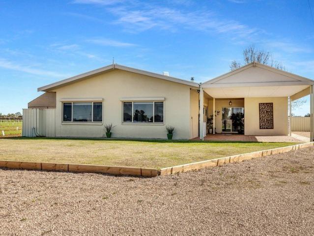 House for sale in Pike River, South Australia