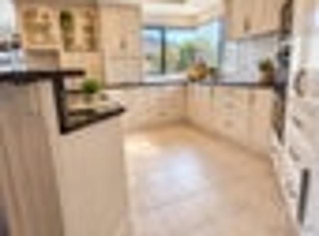 House for sale in Alexandra, Vincent Community