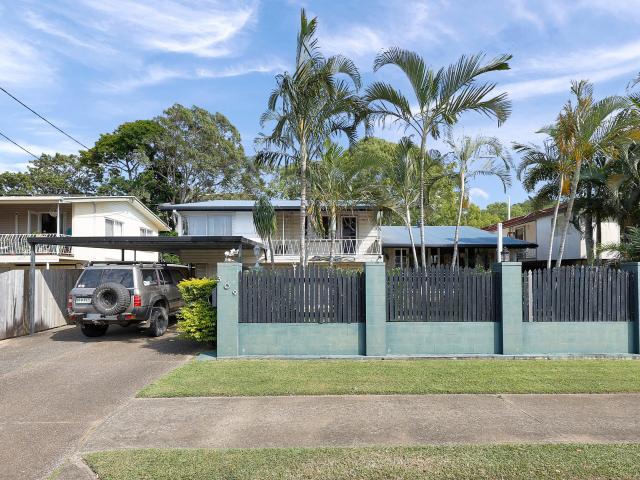 House for sale in Slade Point