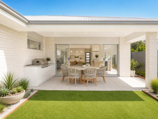 Cottage for sale in Piara Waters, Western Australia