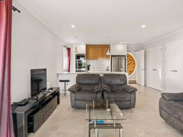 Apartment for rent in Paremoremo